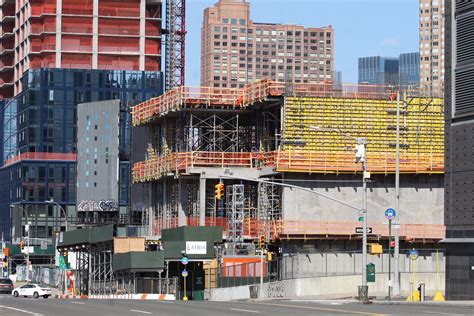 450 Eleventh Avenue's Superstructure Takes Shape in Hudson Yards - New York YIMBY