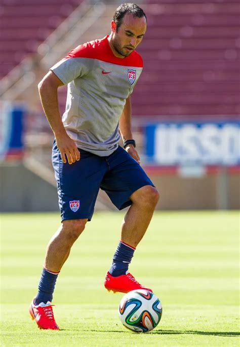 Us Mens National Soccer Team Enjoying Time On Stanford Campus The