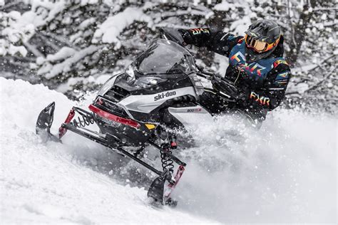 Ski Doo Renegade Xrs Ace Turbo R Review