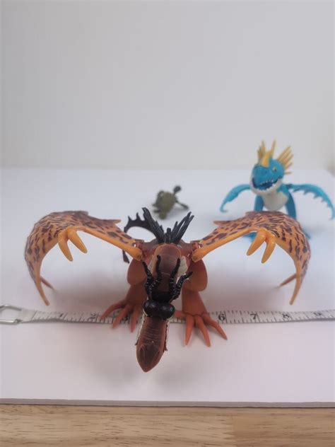 How To Train Your Dragon Storm Fly Hookfang Snoutlout And Meatlug Ebay