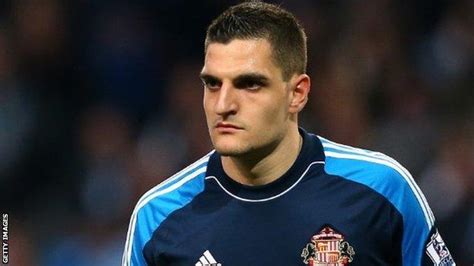 Vito Mannone Sunderland Keeper Competition To Be Expected Bbc Sport