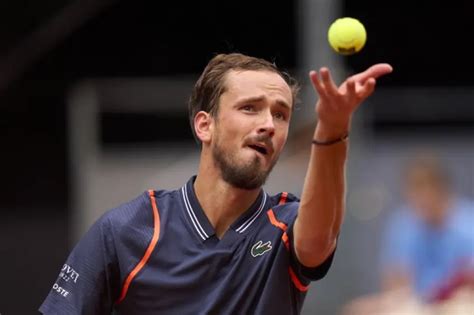 ATP Madrid Daniil Medvedev Makes Convincing Start Is This His Year