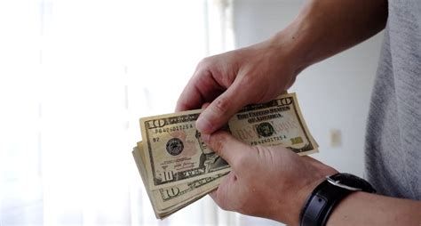 ¿De qué manera los préstamos en línea abren el camino hacia la ...