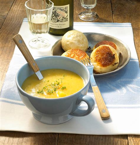 Dampfnudeln Mit Kartoffelsuppe Grumbeersupp Rezept LECKER