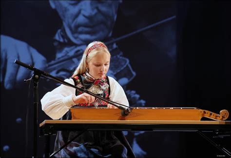 ANDREA SØGNEN scene for folkemusikk og folkedans