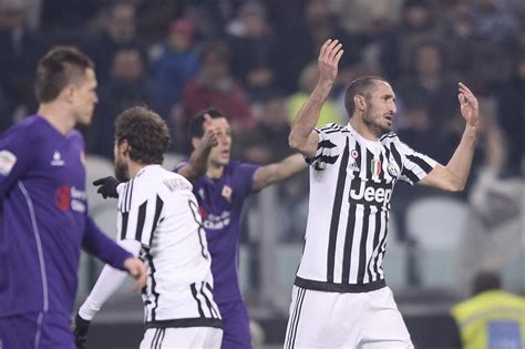 Juventus Fiorentina Spettacolo Allo Stadium La Coreografia Bianconera