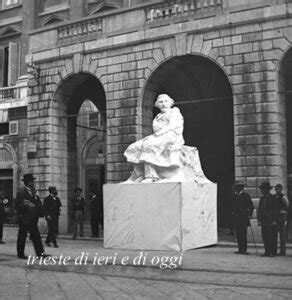 Trieste Piazza G Verdi Dicembre Gennaio Prove Di