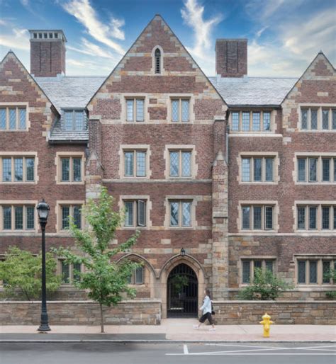 80+ Yale University Dorms Stock Photos, Pictures & Royalty-Free Images ...