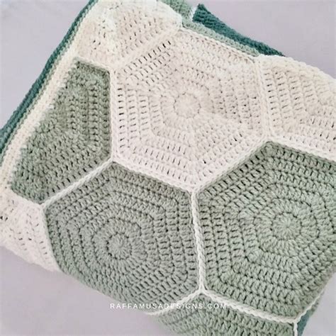 Ravelry Solid Hexagons Blanket Pattern By Raffaella Tassoni