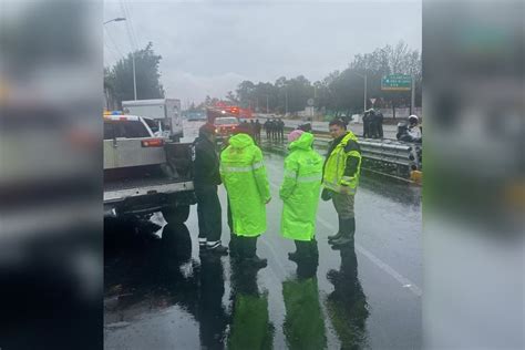 Provoca Lluvia Encharcamientos En Cdmx