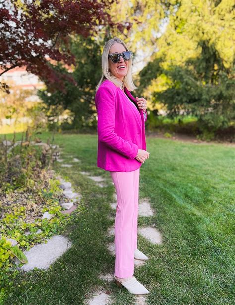 How to Style Bold Pink Barbiecore Outfits - Doused in Pink