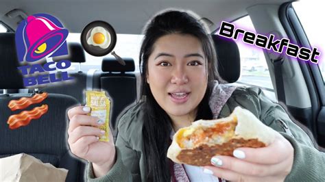 My First Time Trying Taco Bell S Breakfast 🍳🥓🥚 Youtube