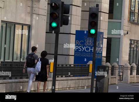 Royal College Of Psychiatrists London Hi Res Stock Photography And