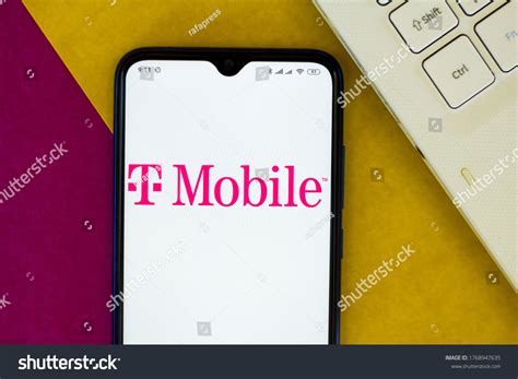 3 Mobile Logo