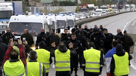 Gilet Gialli In Francia Il Decimo Morto Dall Inizio Delle Proteste