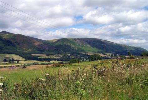 File:Ochil Hills.jpg - Wikipedia