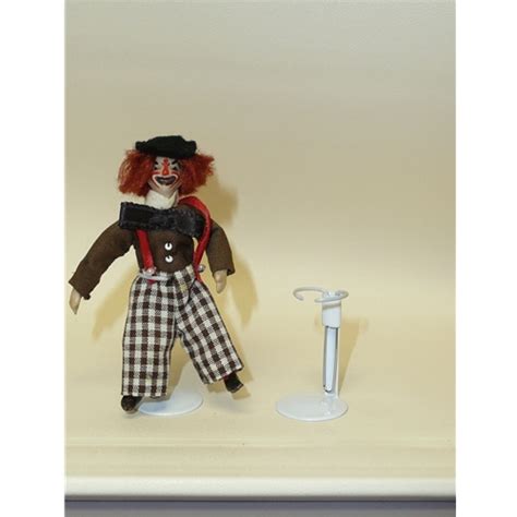 Miniature Doll Stands 225 Gigis Dolls