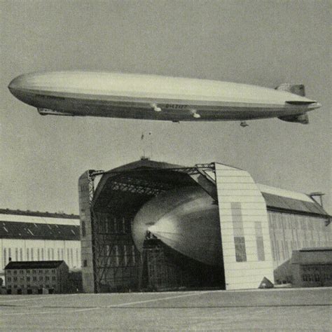 German Photo Book Graf Zeppelin LZ 127 Hindenburg LZ 129 LZ 130 Blimp