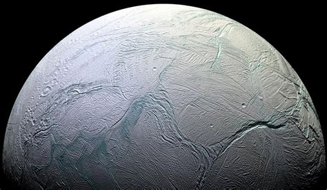 Scientists Find Evidence Of Complex Organic Molecules From Enceladus