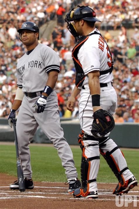 Photo NEW YORK YANKEES VS BALTIMORE ORIOLES IN BALTIMORE