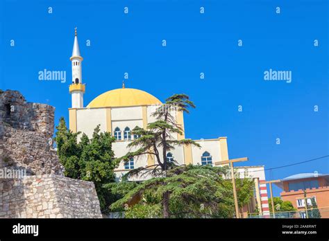 Mosque Named Xhamia E Madhe In Durres Albania Stock Photo Alamy