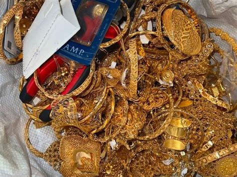 UAE Police Arrest 3 Expats Over 300 000 Jewellery Theft Crime Gulf