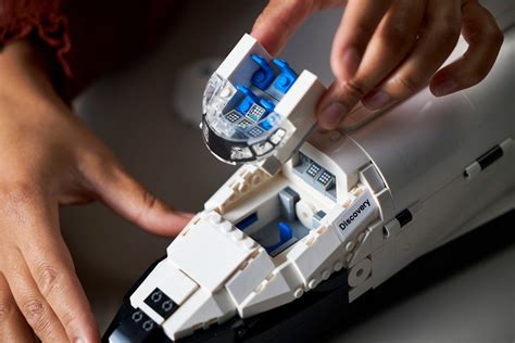 Why the new LEGO® NASA Discovery Space Shuttle is so relaxing to build | Official LEGO® Shop US