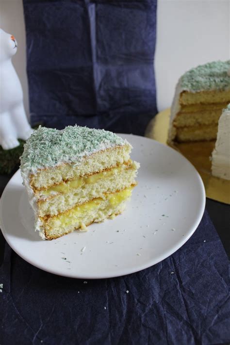 Layer cake petit lapin de pâques mango curd et noix de coco Battle