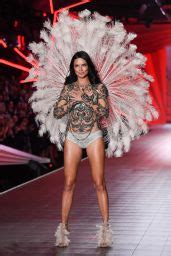 Adriana Lima Vs Fashion Show Runway Part Ii Celebmafia