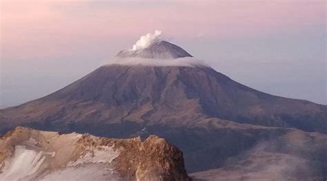 There are 48 active volcanoes in Mexico