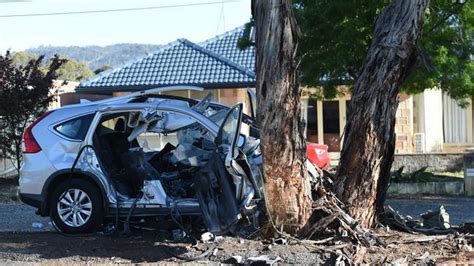 Man Killed As Car Crashes Into Tree On Grand Junction Rd Hope Valley