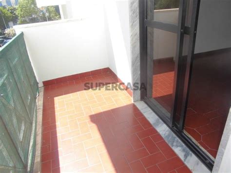 Apartamento Para Arrendamento Na Rua Aquilino Ribeiro SUPERCASA