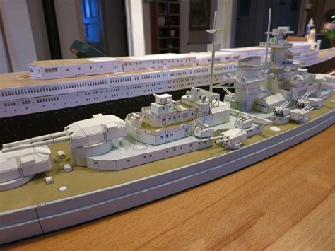now the Bismarck got... - Kartonmodellbau / papercraft 1:250