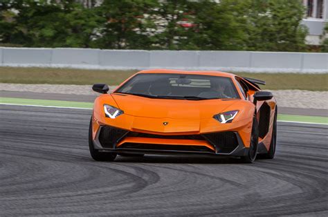 2016 Lamborghini Aventador Lp 750 4 Superveloce Review