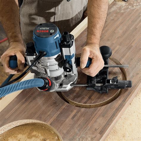 Bosch Gof Ce Professional Plunge Cutting Router