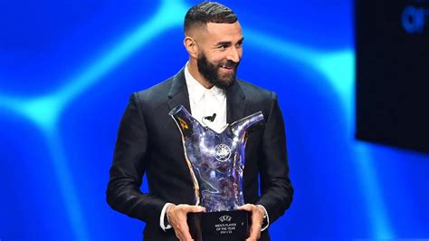 Vidéos Trophées Uefa Benzema Sacré Avec Vue Sur Le Ballon Dor