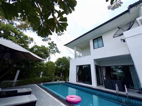 เช่า บ้านเดี่ยวติดถนนใหญ่ ใกล้ Airport Rail Link สถานีบ้านทับช้าง และ