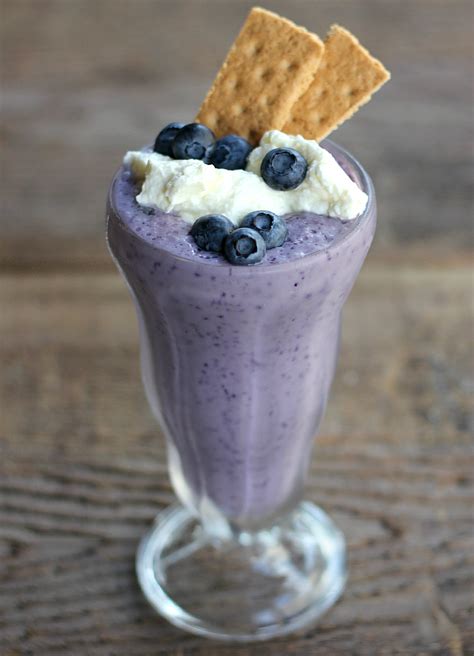 love, laurie: blueberry pie milkshake