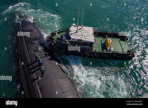 Perth Australie Avril Les Marins Affect S Au Sous Marin D