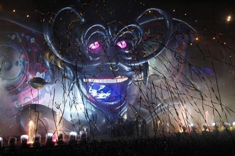 The Amazing Stage Designs of the Tomorrowland Music Festival ...