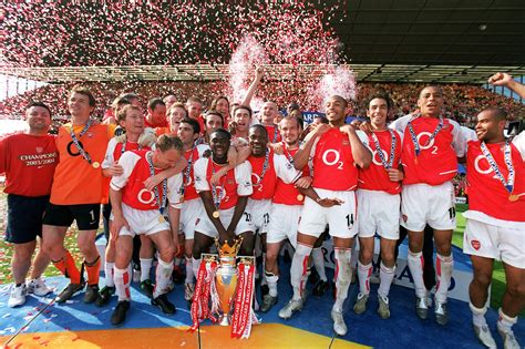 The Day Arsenal S Champions Became Invincibles Football News Sky Sports