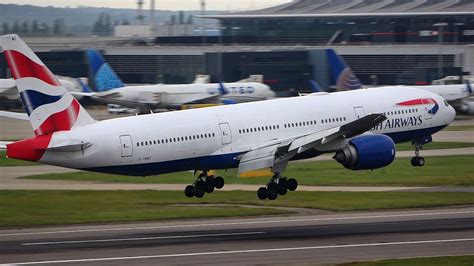 LONDON HEATHROW CLOSE UP 27R ARRIVALS A380 A330 777 787 1 10 23 4K