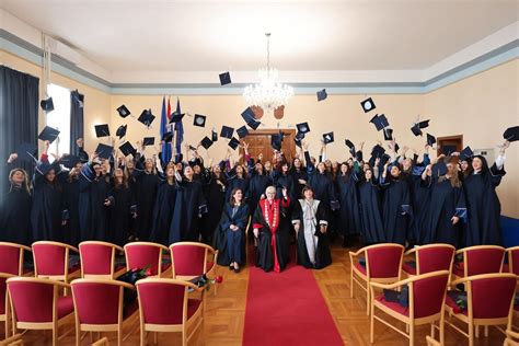 Zadarski Tjednik Foto Xxxl Sveu Ili Te U Zadru Diploma Je Korak U