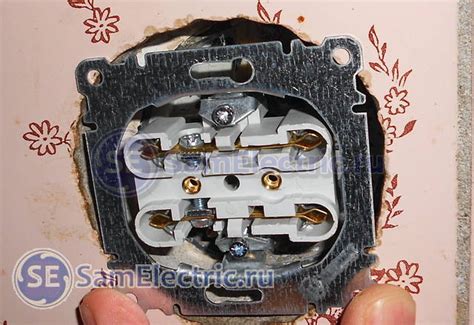 Монтаж двойной розетки на плитку без коробки – СамЭлектрик.ру