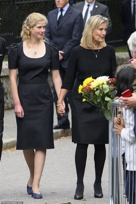 Lady louise windsor 18 joins royals for a church service in balmoral ...