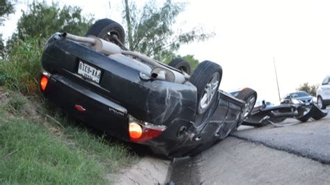 Mujer Se Fractura Una Pierna Al Volcarse A Exceso De Velocidad En El