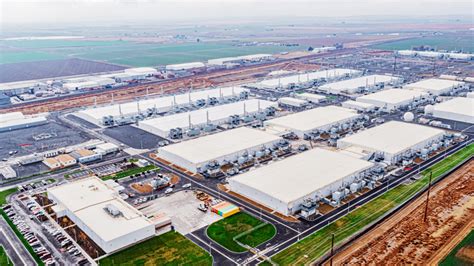 microsofts virtual datacenter  opens  door   cloud