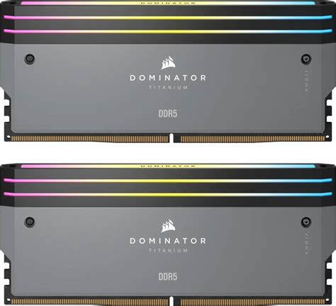 CORSAIR Dominator Titanium RGB CMP32GX5M2B6000Z30