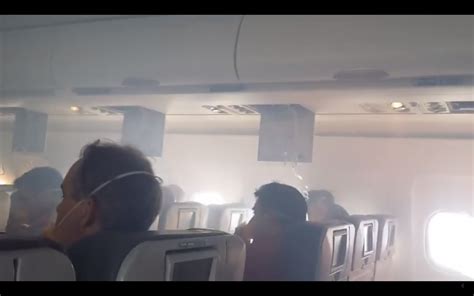 Terrifying Footage Of A JetBlue Flight's Emergency Landing After Engine ...