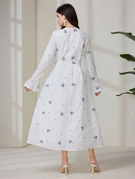 Shein Mulvari Robe Avec Manches Vas Es Et Broderie Florale L Gante